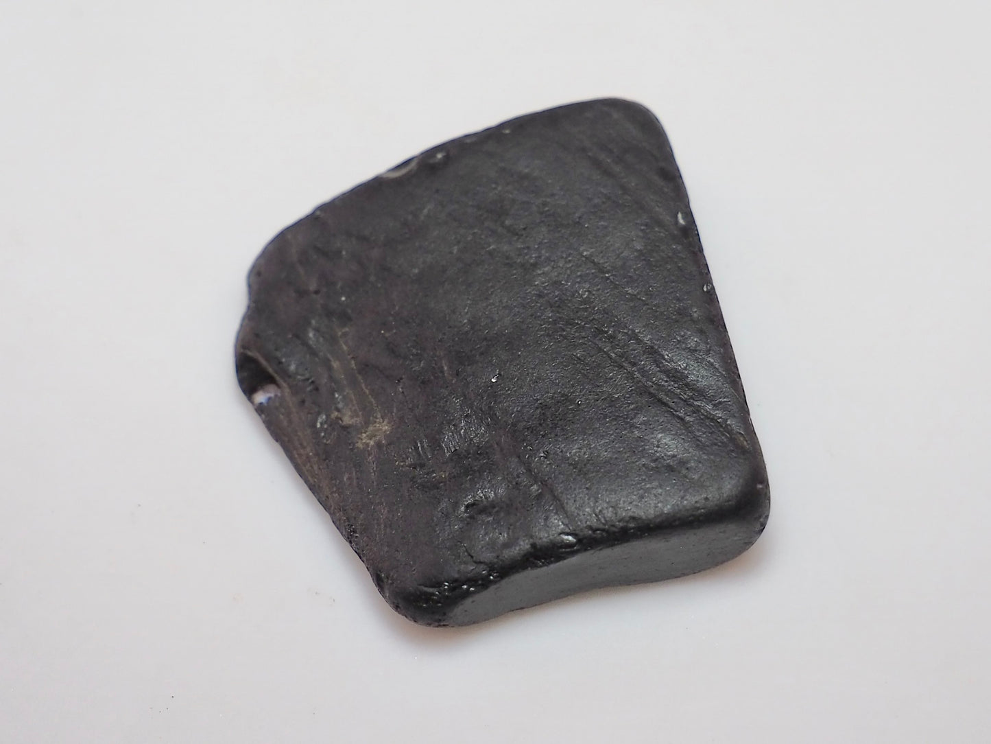 Raw Whitby Jet Specimen (3.5g) – Authentic Whitby Jet