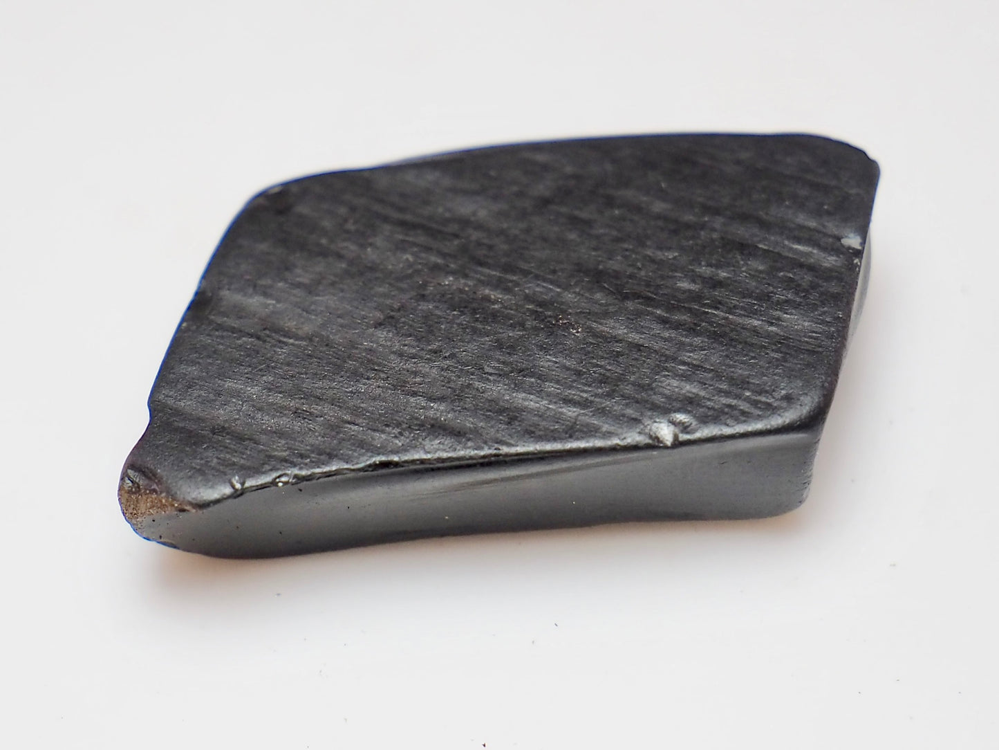 Raw Whitby Jet Specimen (1.9g) – Authentic Whitby Jet